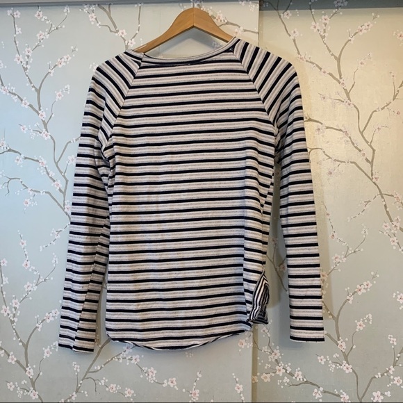 ANTHROPOLOGIE Knit Striped Navy Grey Top Small EUC long sleeve Anthropologie - Picture 3 of 8